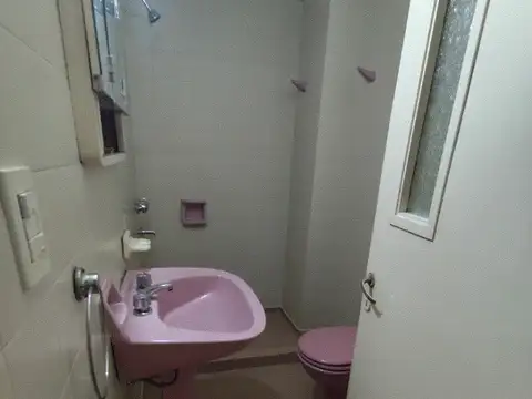 Cochabamba 1500, Piso 2