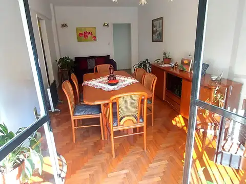 Victor Martínez 100