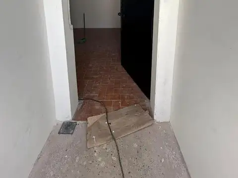 Oficina 4 ambientes con 1 baño