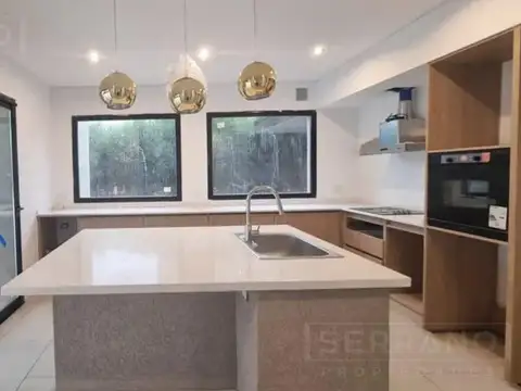 Casa en Alquiler A Estrenar