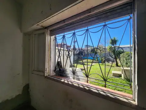 CASA VENTA 4 AMBIENTES PILETA TEMPERLEY