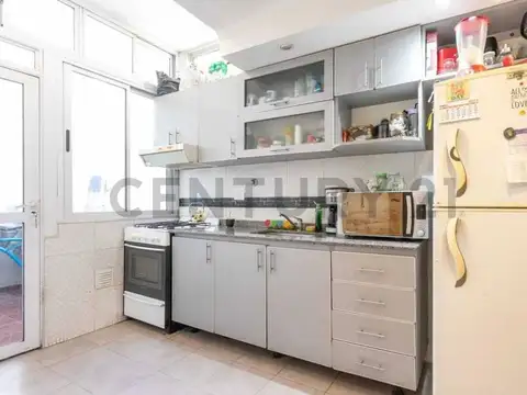 Excelente PH en Villa Santa Rita . 4 AMB. Terraza propia