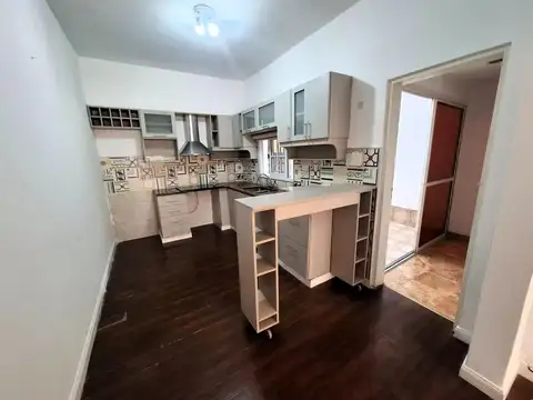 Depto Tipo Casa 2 ambientes con 1 baño