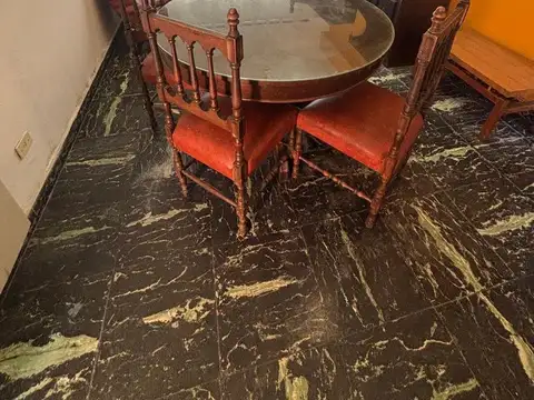 Depto Tipo Casa en Venta 45 años