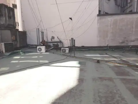 Florida 100, Piso 4