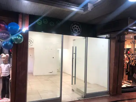 Local en Venta en Flores, USD 25.000