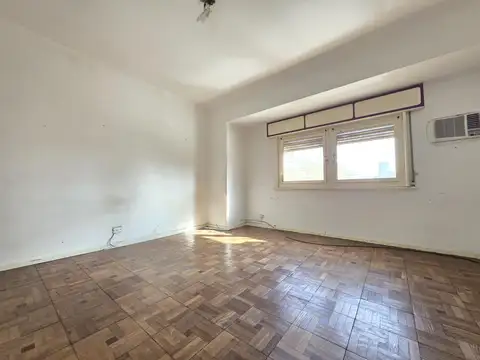PH en Villa Ballester - Venta - Cuatro Ambientes - Zona Centro.