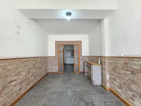 General Paz  al 2400 entre Bv Ballester y Buenos Aires