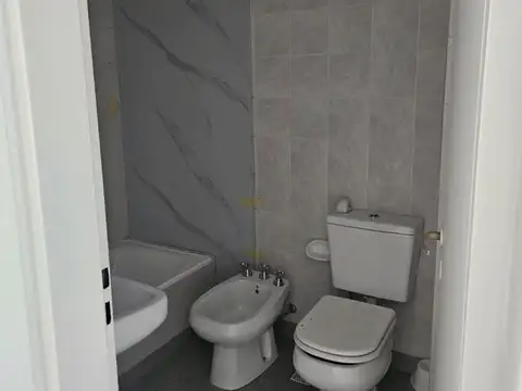 AV. RIVADAVIA , Piso 1