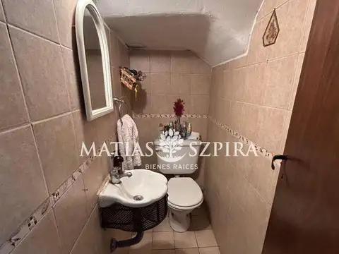 Casa 3 ambientes con 2 baños