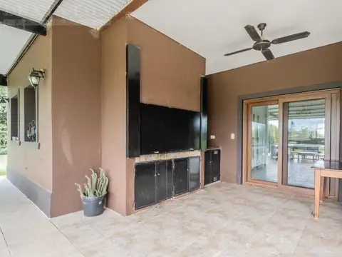 Casa en Venta con 1 cochera