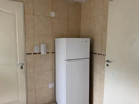 Depto Tipo Casa en Alquiler en Munro, $ 450.000