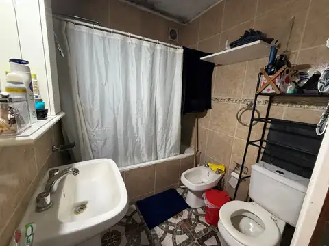 Casa 3 ambientes con 1 baño