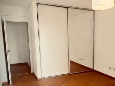 Departamento 2 ambientes con cochera DE CATEGORÍA