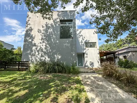 Casa en venta en Santa María de los Olivos