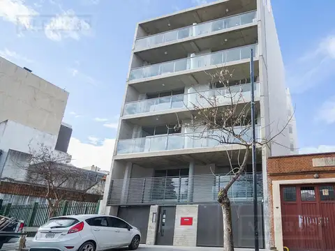 Departamento en alquiler, en Saavedra apto comercial.