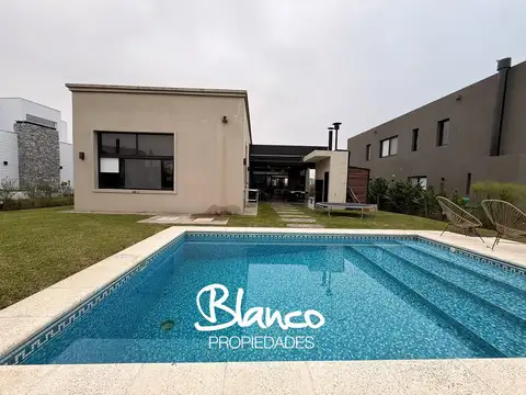 Casa en Alquiler de 3 dormitorios