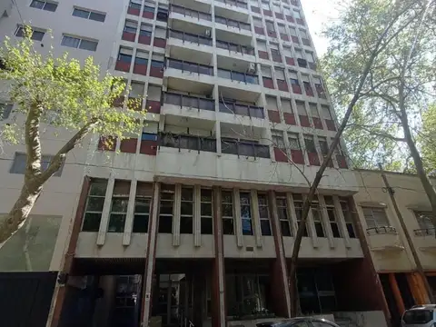 Edificio de oficinas en venta en La Plata