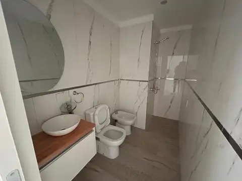 Departamento en Alquiler con 1 cocheras
