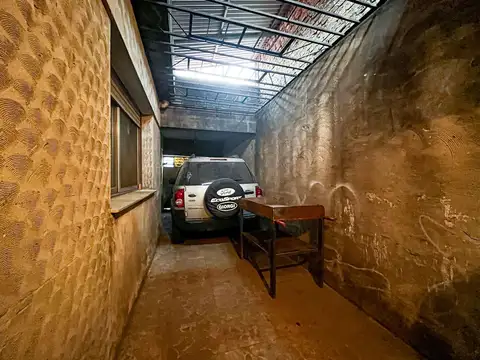 Casa 5 ambientes con 1 baño