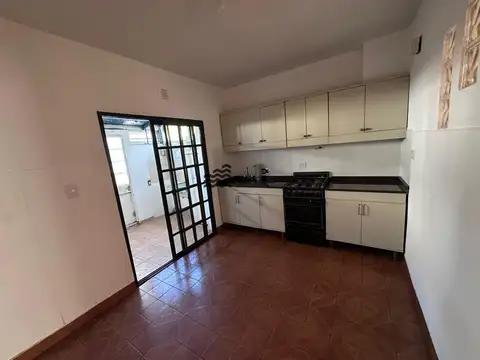 Casa en Alquiler en Ramos Mejía, $ 800.000