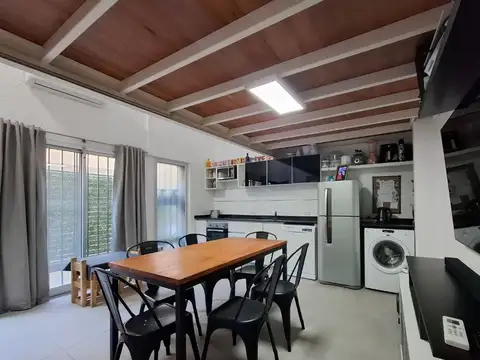Depto Tipo Casa 3 ambientes con 1 baño