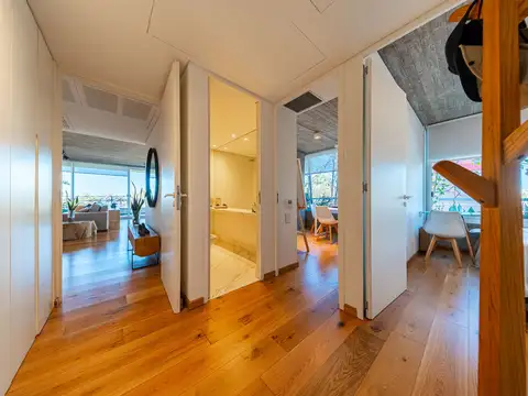 Departamento 5 ambientes con 3 baños