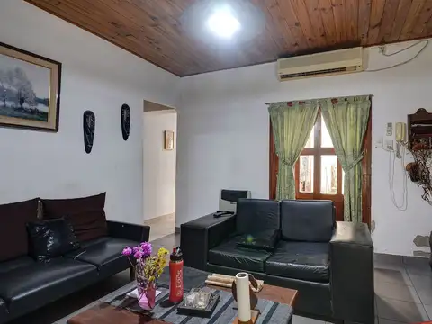 Depto Tipo Casa en Venta 46 años