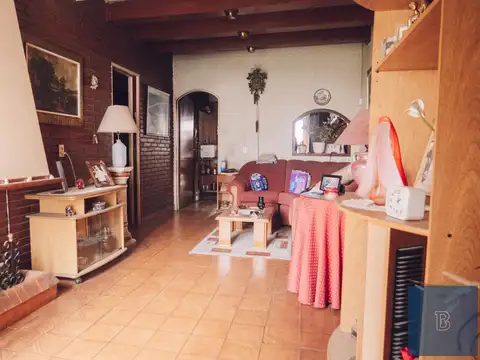 Departamento 5 ambientes con 2 baños