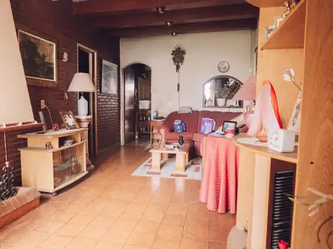 Departamento 5 ambientes con 2 baños