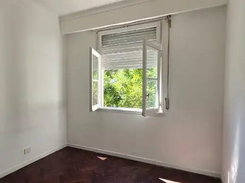 CRISOLOGO LARRALDE  al 3400