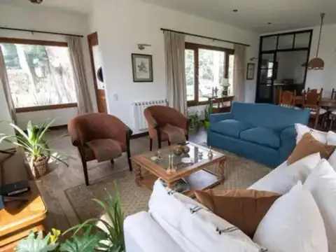 Venta casa 4 ambientes Parque APTO CREDITO
