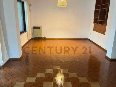 13 entre 58 y 60 , Piso 0