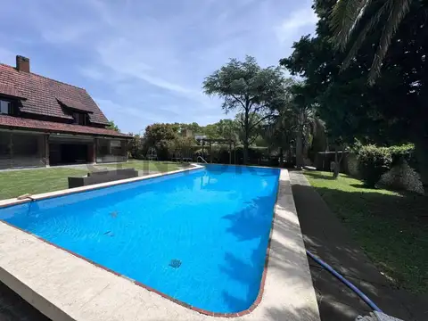 Casa en alquiler en Villa del Plata