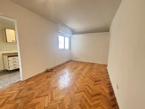  EN EXC. UBICACIÓN, MUY LUMINOSO EN EXC. ESTADO 