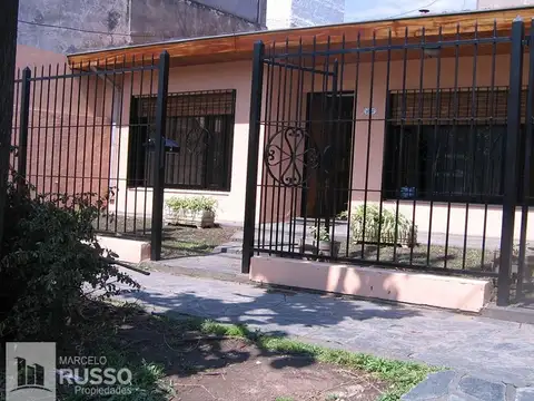 CHALET 3 AMBIENTES – Bº LUNA