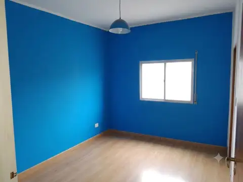 Casa 6 ambientes con 1 baño