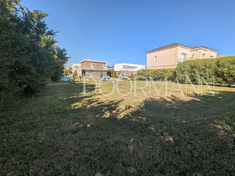 Terreno en Venta 30  mts Fondo