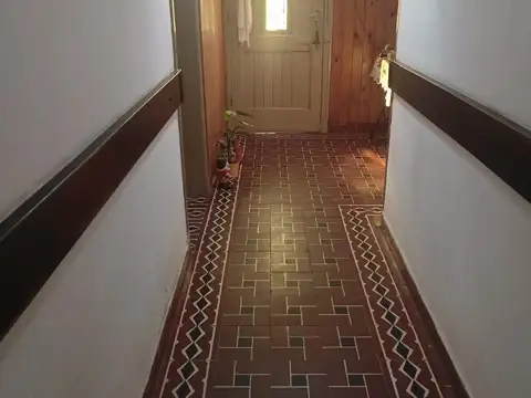 Casa 3 ambientes con 1 baño