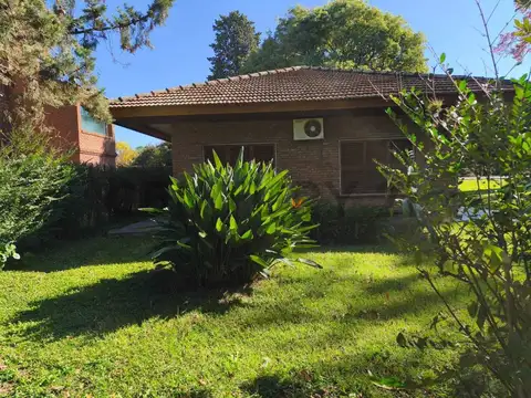 La Media Caña 100, Piso 0
