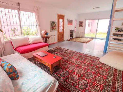 Casa 3 ambientes con 2 baños