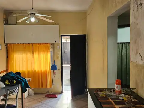 Casa 3 ambientes con 1 baño