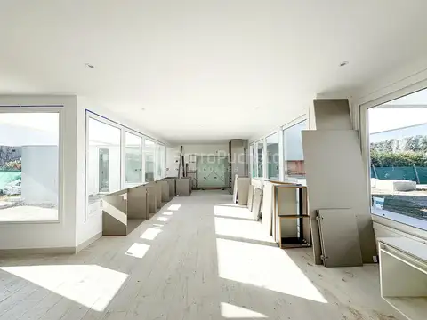 Casa 4 ambientes con 3 baños