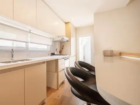VENTA DUPLEX  4 AMB TOTALMENTE RECICLADO