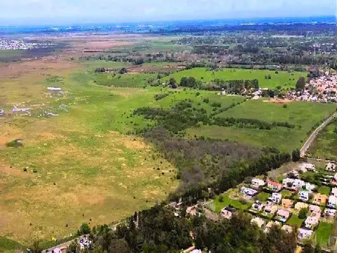 Terreno en Venta 2.100  mts Frente