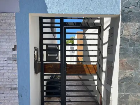 Depto Tipo Casa en Venta de 1 dormitorio