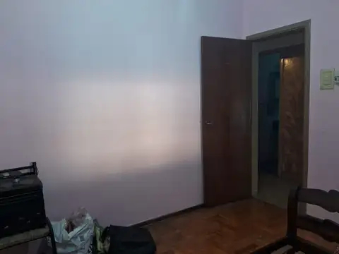 OPORTUNIDAD BAJO EL PRECIO Casa 4 ambientes, en excelente zona apta credito