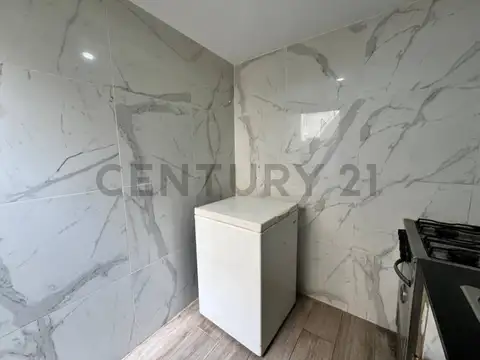 Avenida Hipólito Yrigoyen 3100, Piso 1