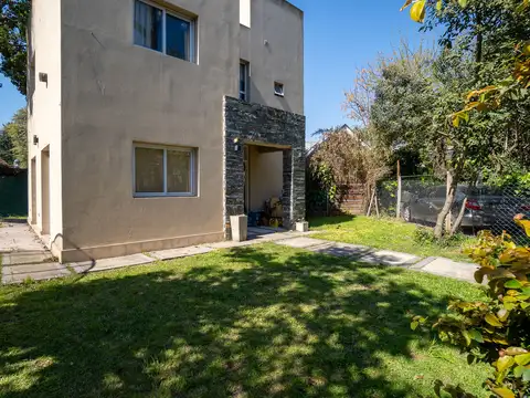 Casa en Venta con 1 cochera