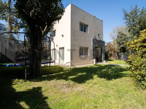 Casa en Venta en Barrio Parque Leloir, USD 179.900